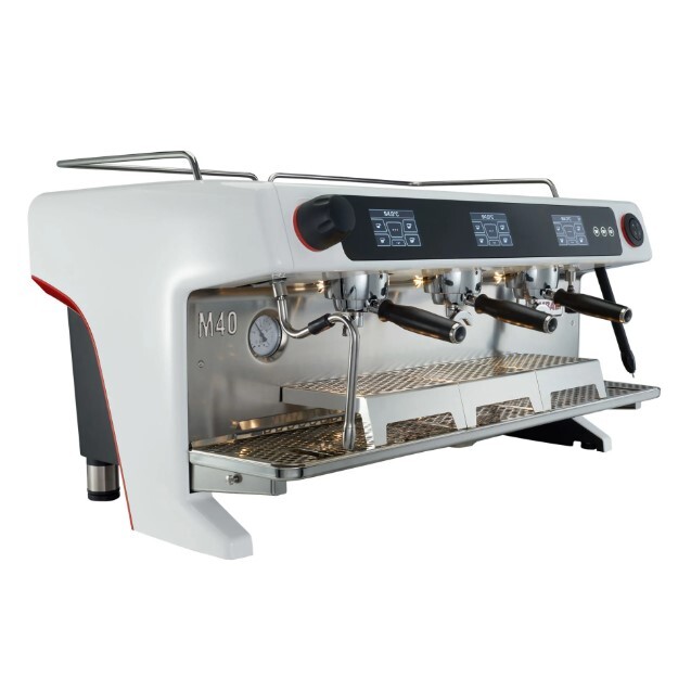 La Cimbali M40 DT/3 TS - 3 Gruplu Tam Otomatik Espresso Kahve Makinesi - 1